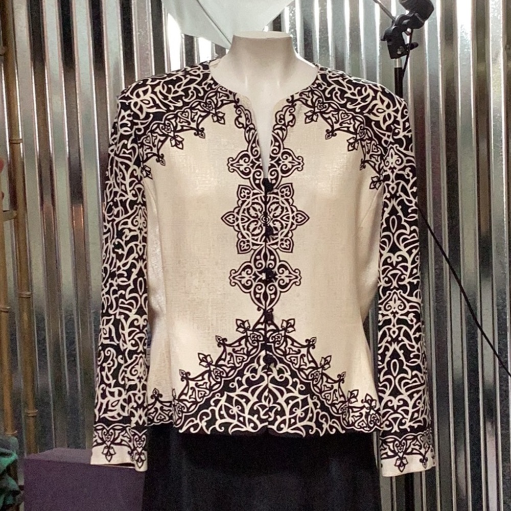 Adrianna Papéll jacket only. - Picture 3 of 7